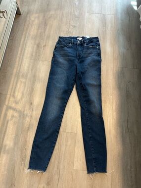 Good American Waist Raw-Hem Skinny Jeans